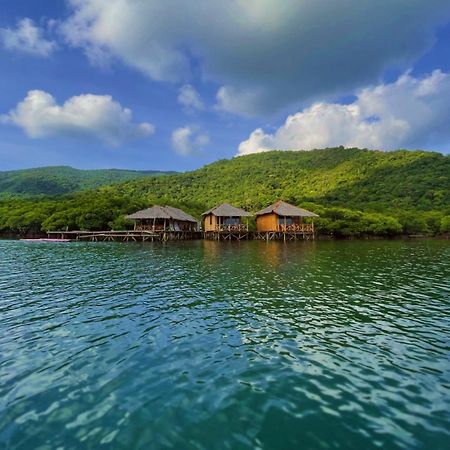 Floating Paradise Karimunjawa Exterior foto