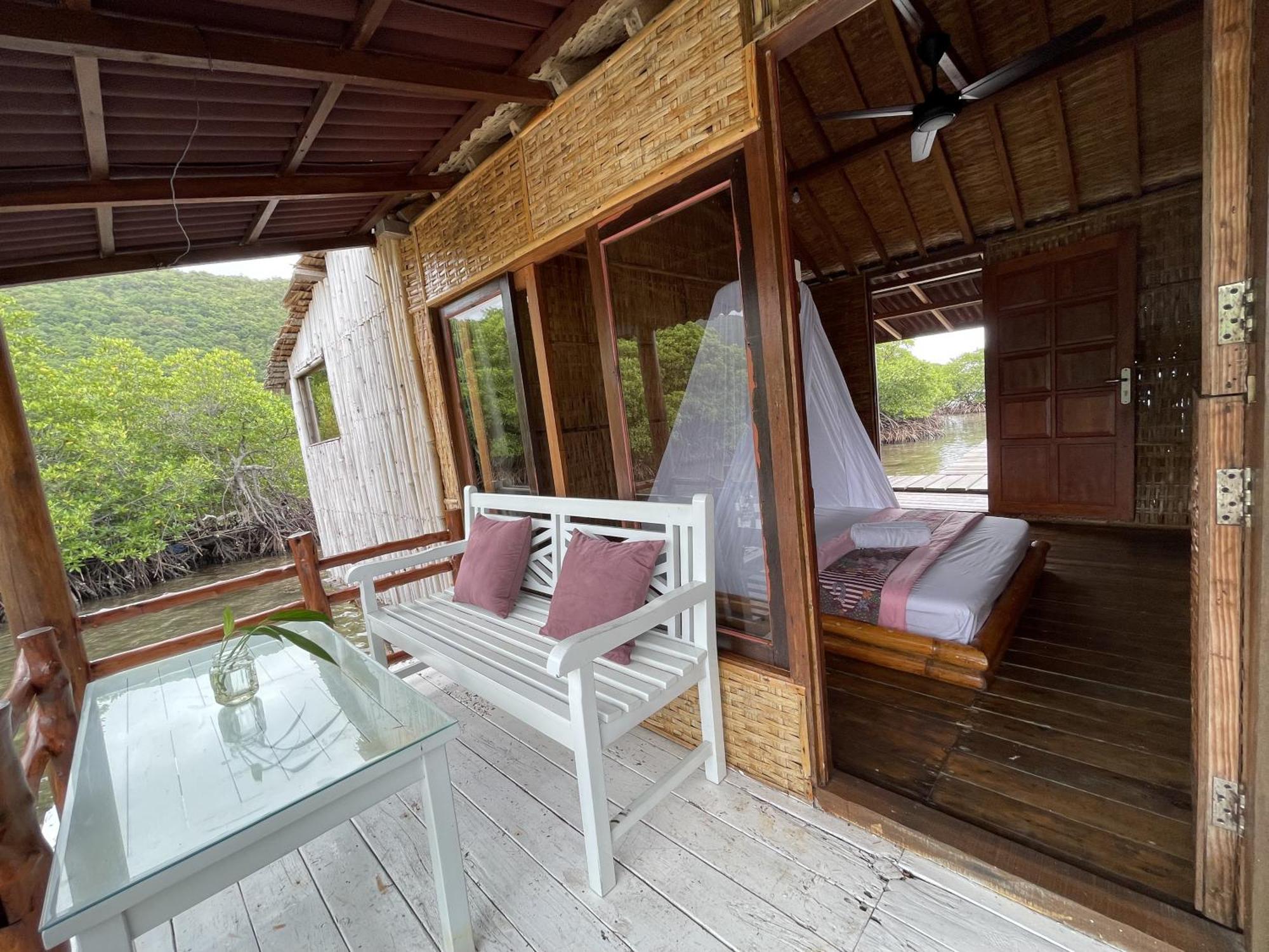 Floating Paradise Karimunjawa Exterior foto
